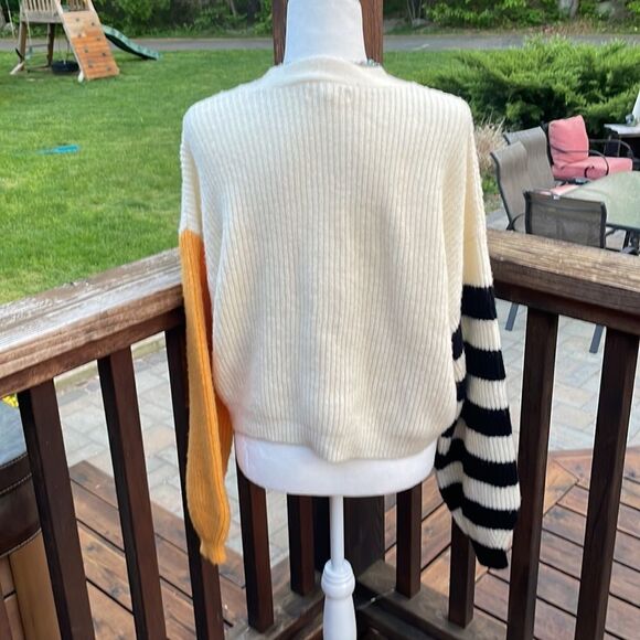 Truly, madly, deeply sweater - Picture 6 of 11